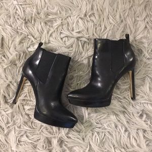 Michael Michael Kors Black Platform booties